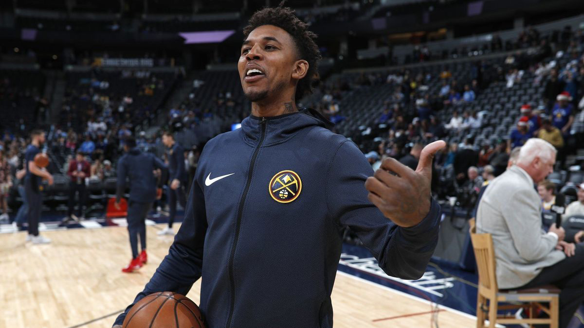 三中场错位 三中场错位